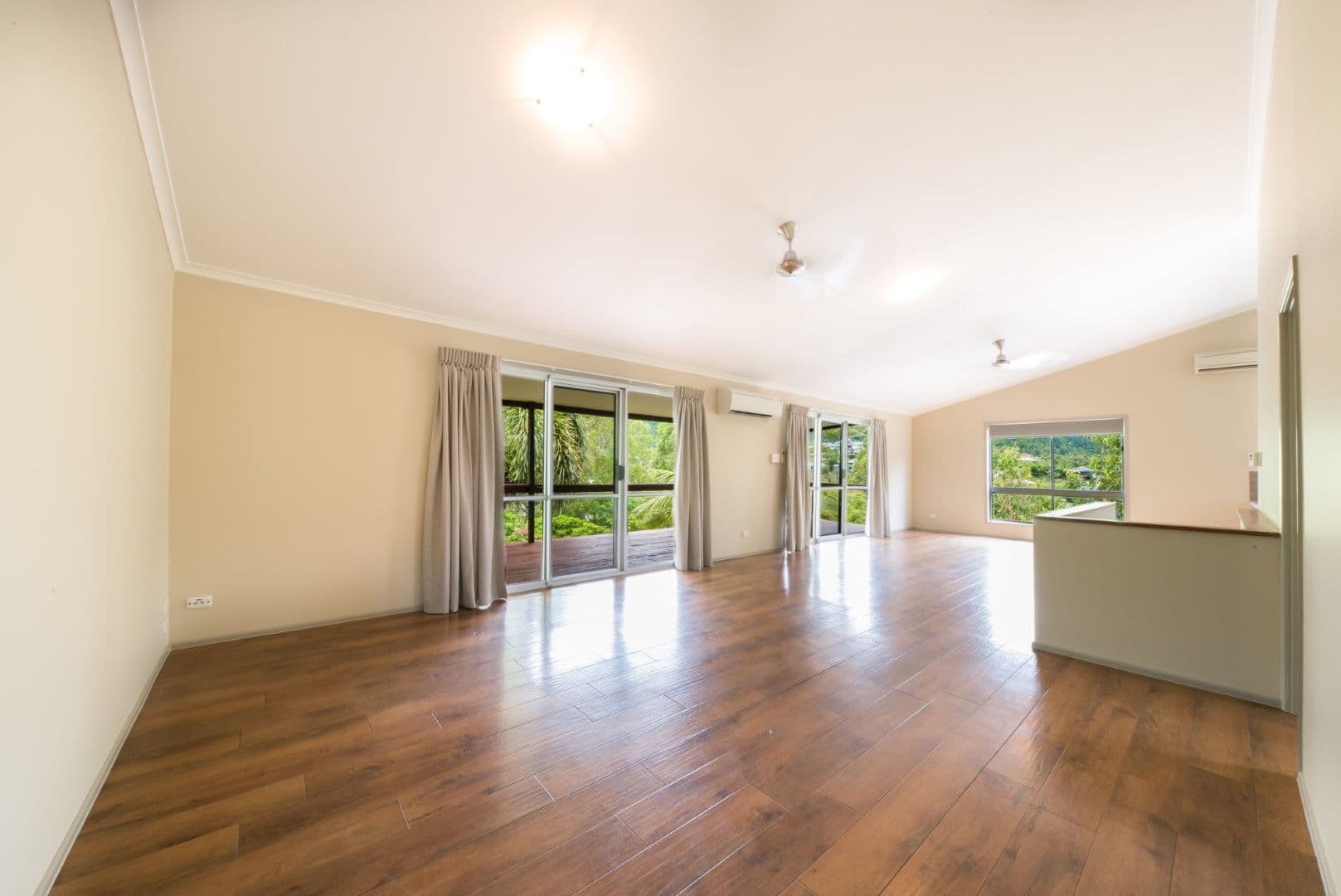 14 Macarthur Drive, Cannonvale QLD 4802, Cannonvale - Thumbnail 8
