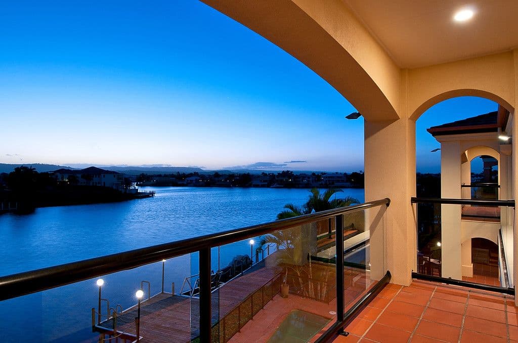 3 Clear Water Bay Avenue, Clear Island Waters QLD 4226, Clear Island Waters - Thumbnail 3