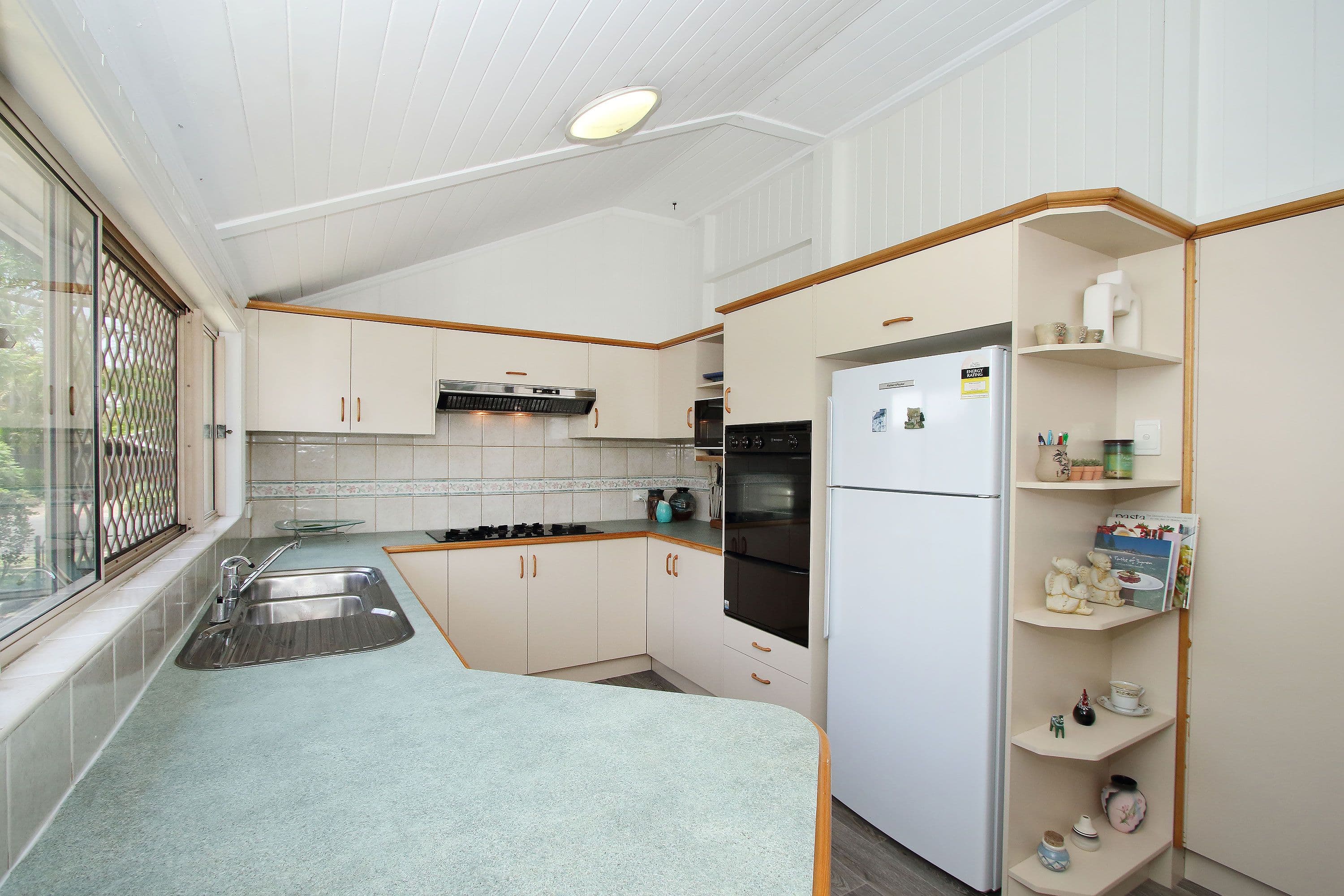 9 Archibald Street, Fairfield QLD 4103, Fairfield - Thumbnail 7