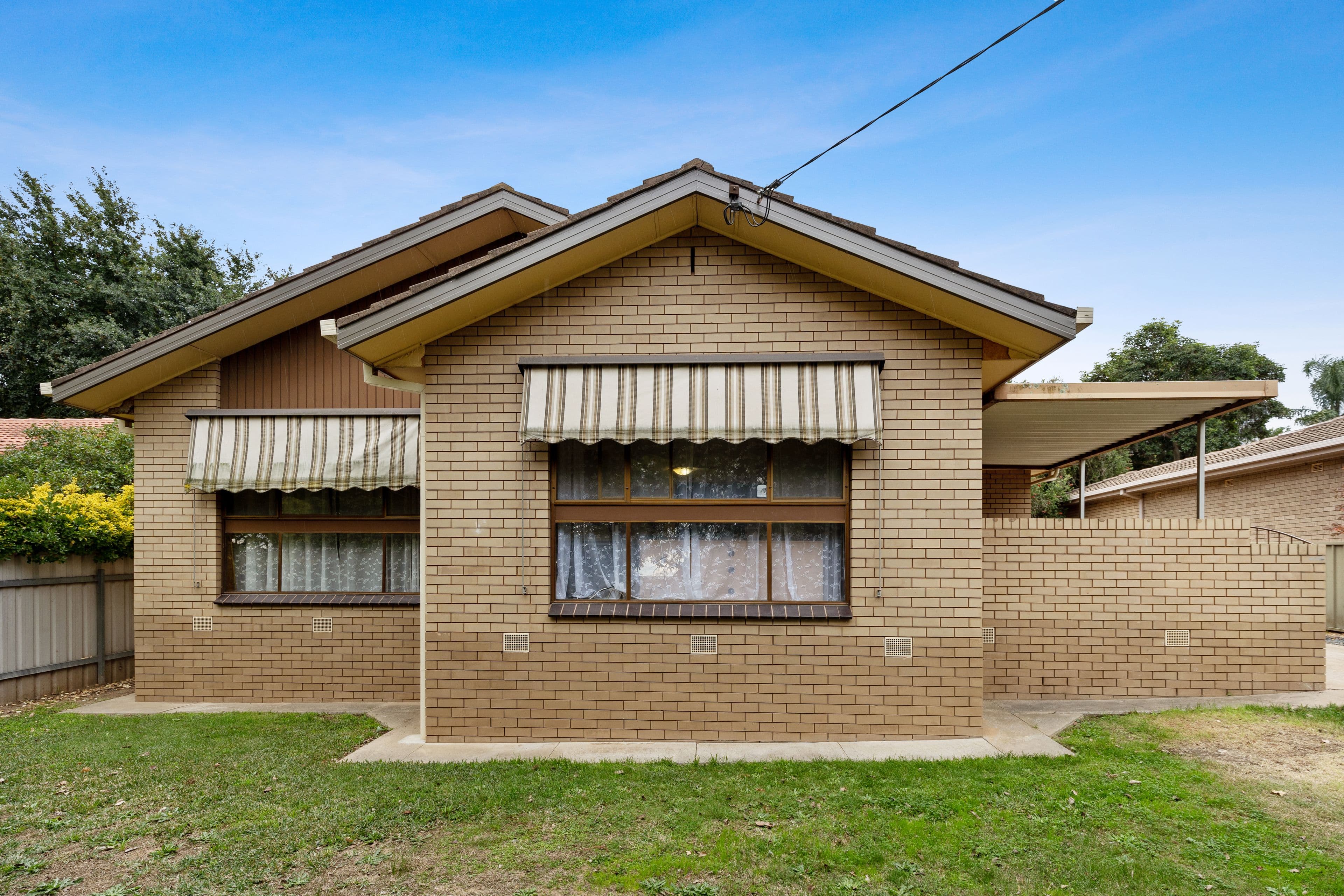 67 Fay Avenue, Kooringal NSW 2650, Kooringal - Image 1