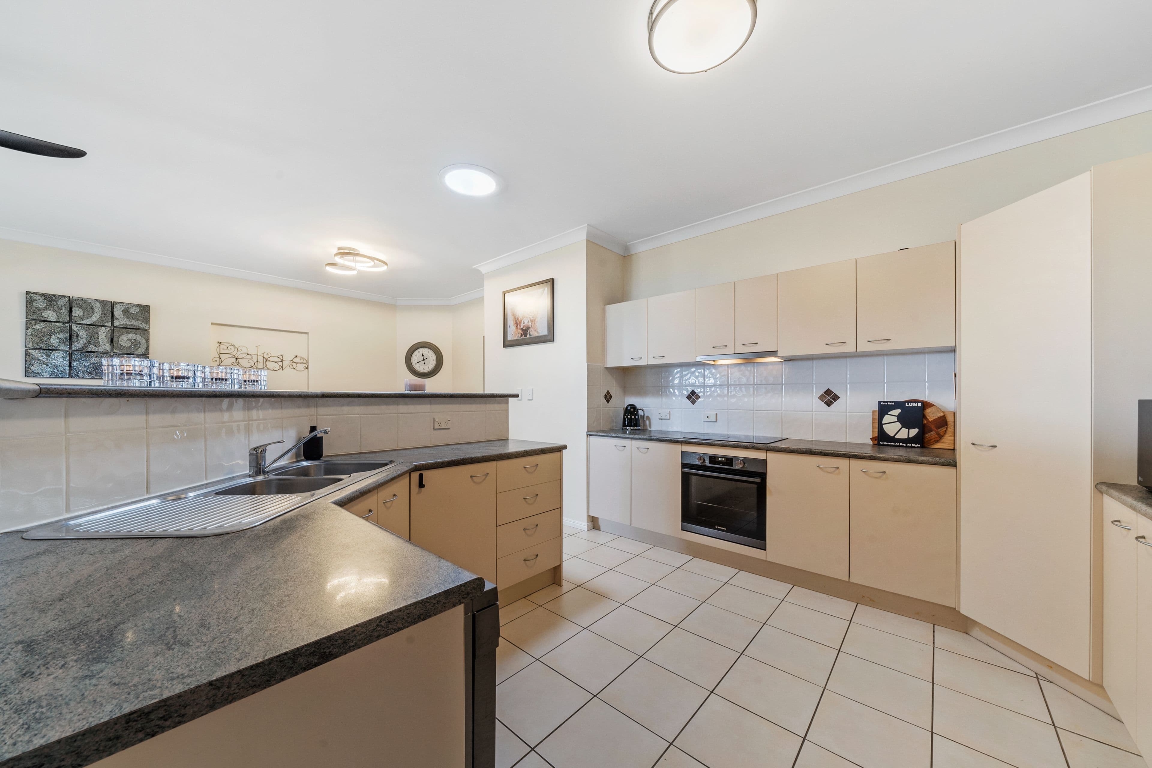 19 Bella Vista Circuit, Edens Landing QLD 4207, Edens Landing - Thumbnail 3