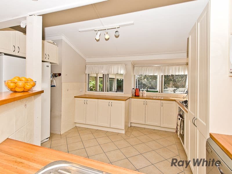 57 Connaught Street, SANDGATE QLD 4017, Sandgate - Thumbnail 4