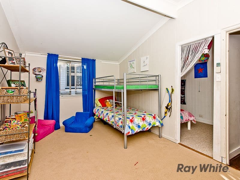 57 Connaught Street, SANDGATE QLD 4017, Sandgate - Thumbnail 8