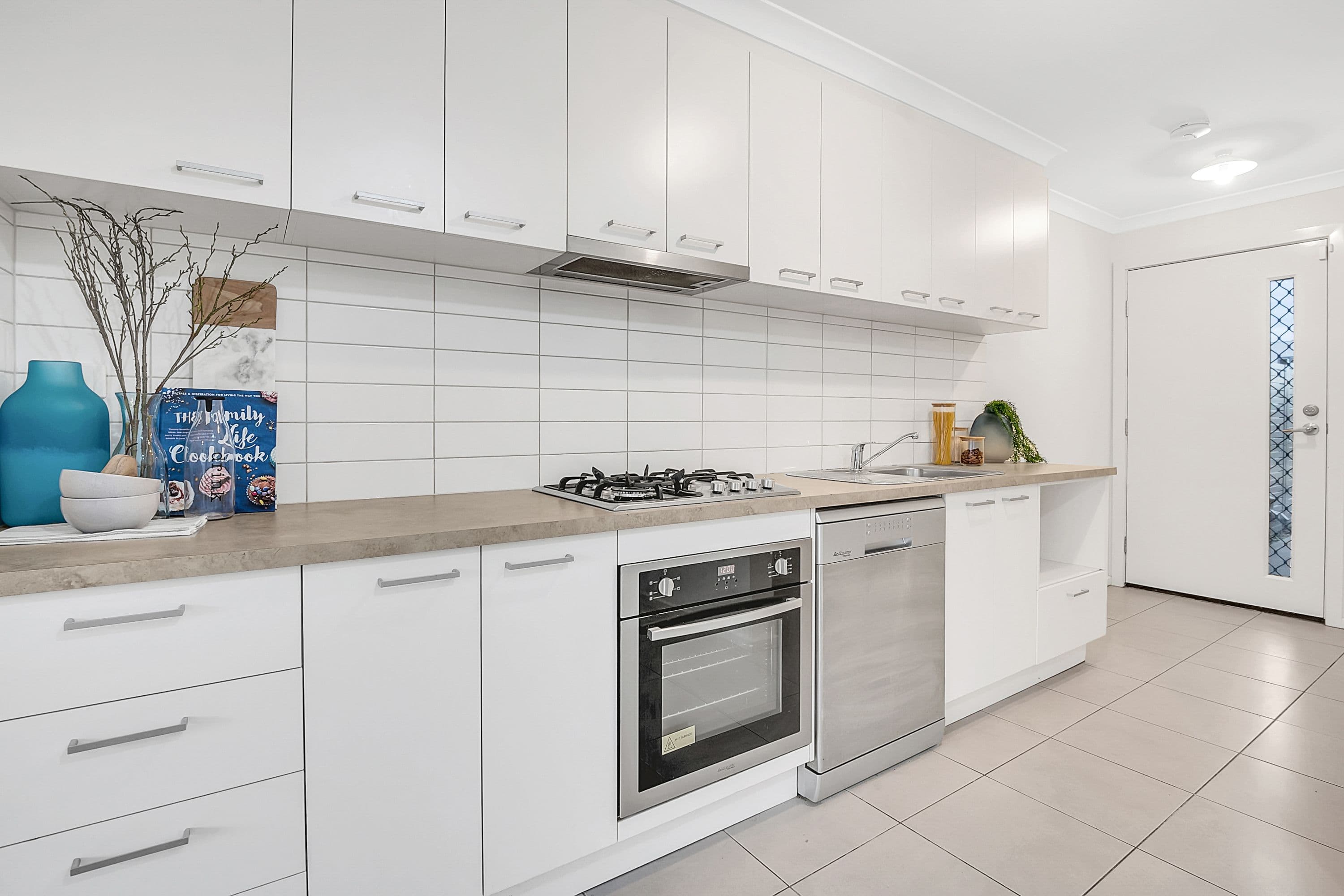 8 Raspberry Grove, Mernda VIC 3754, Mernda - Thumbnail 3