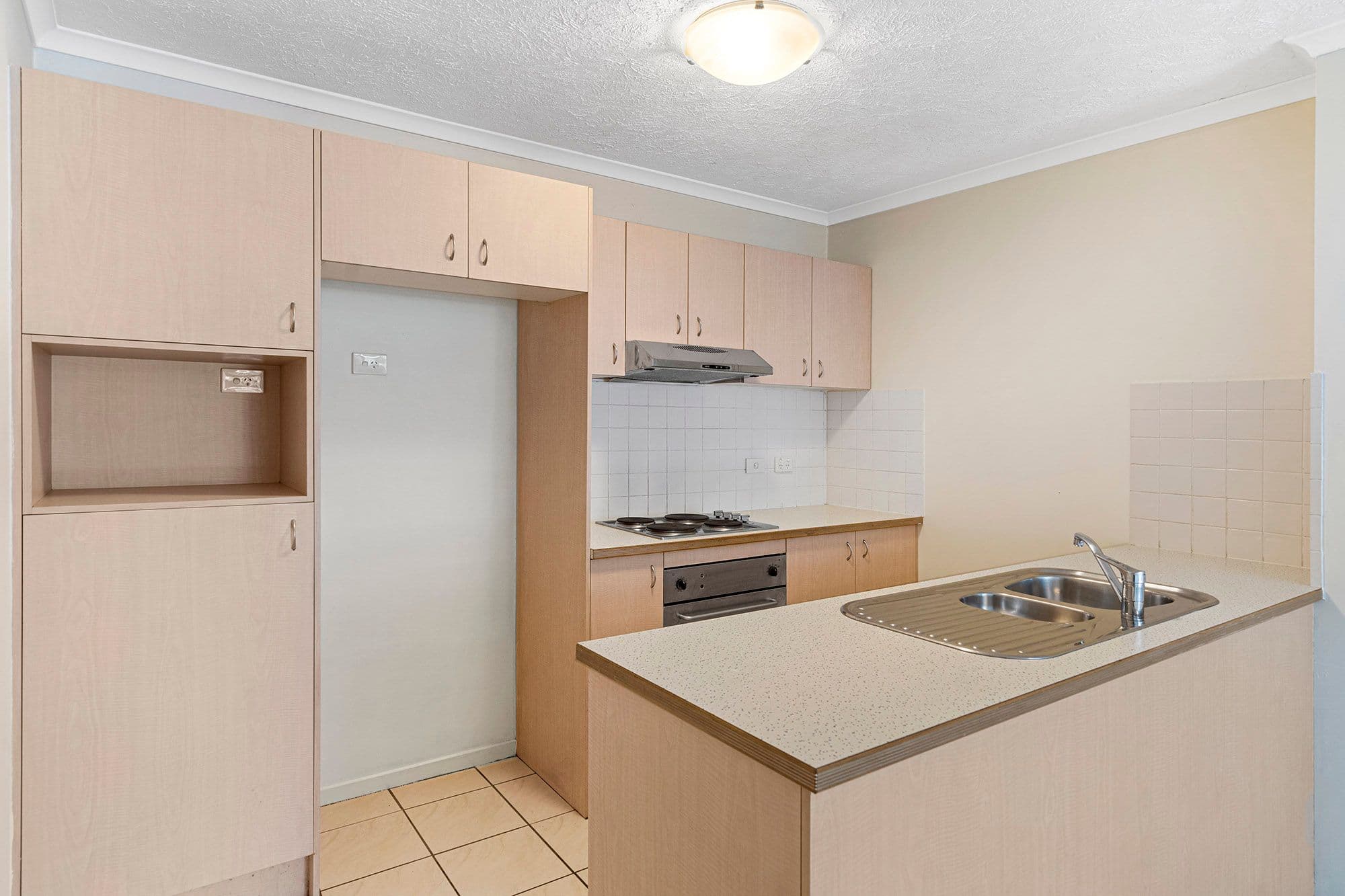 8 Mascar Street, Upper Mount Gravatt QLD 4122, Upper Mount Gravatt - Thumbnail 3