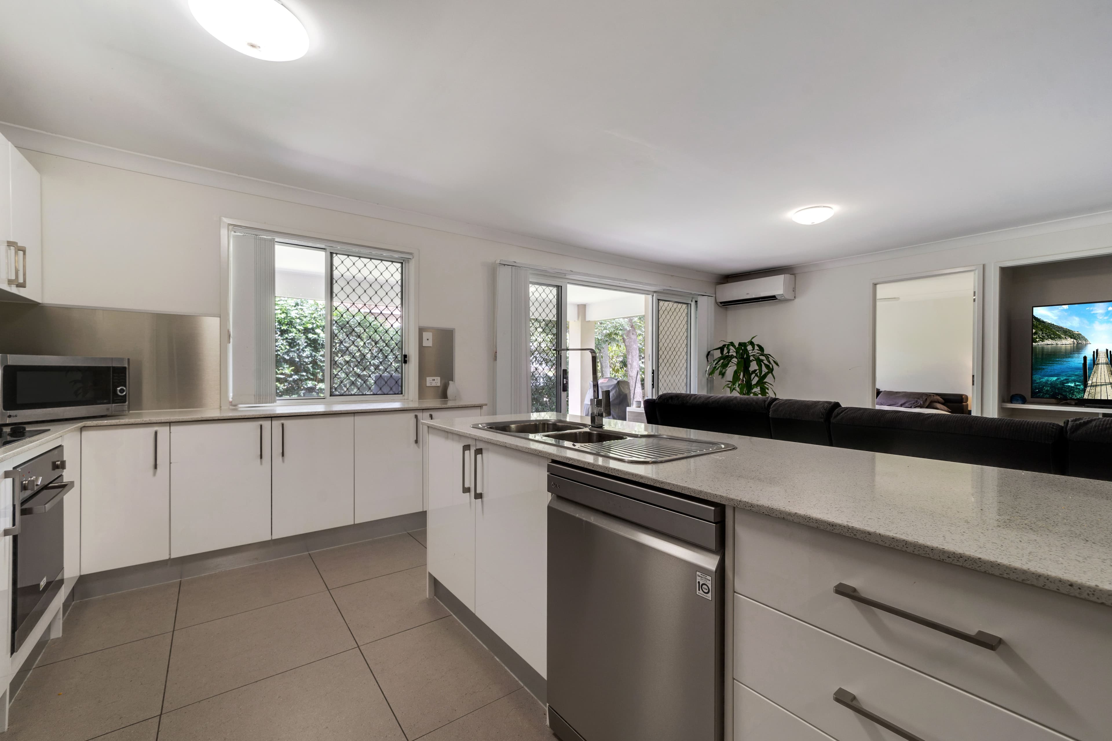 5A Oleander Street, Daisy Hill QLD 4127, Daisy Hill - Thumbnail 7
