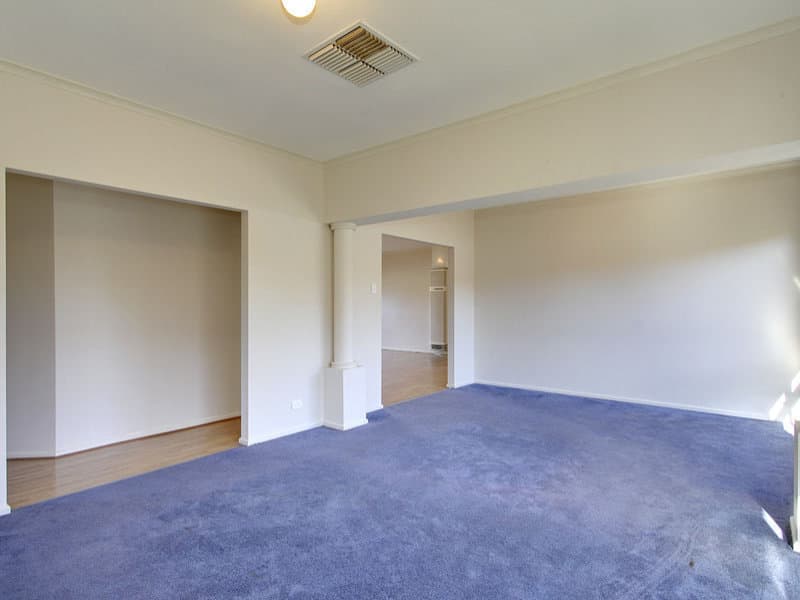 28 Valleyview Crescent, Hackham West - Thumbnail 4