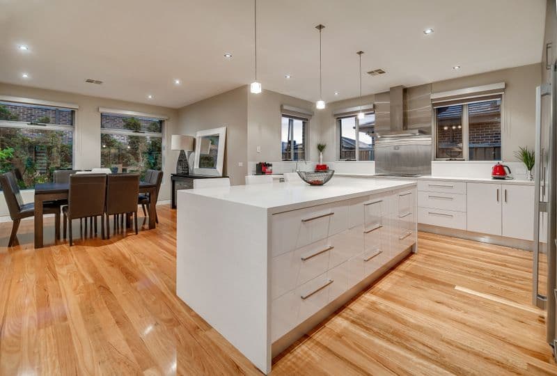 33 Hawkstowe Parade, SOUTH MORANG VIC 3752, South Morang - Thumbnail 4