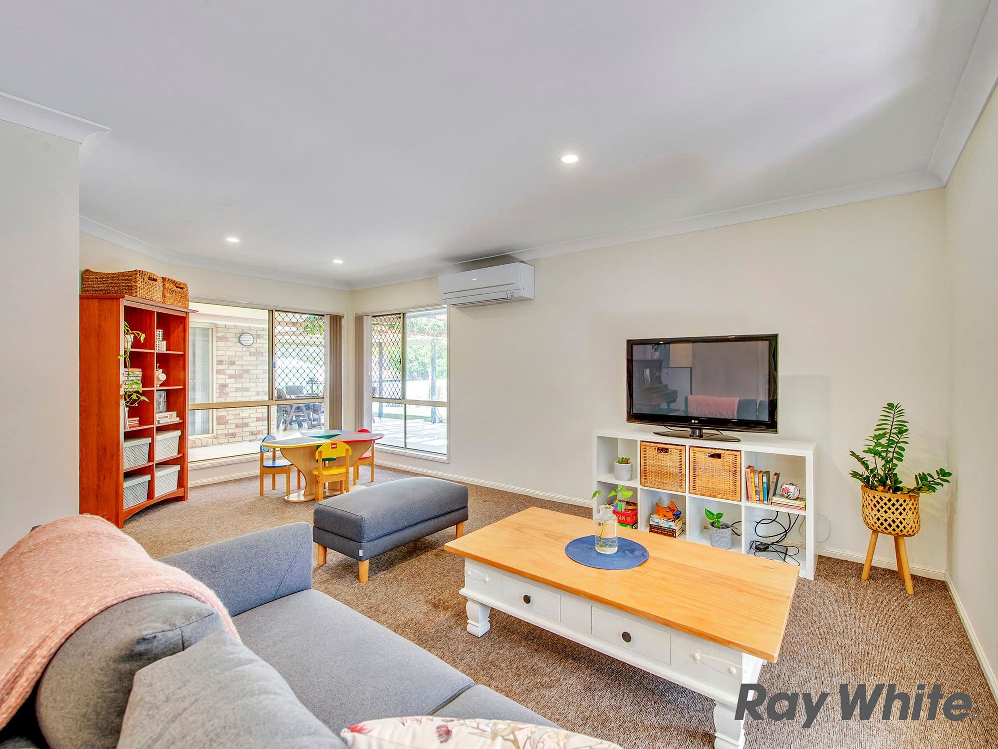 17 Settlers Circuit, Forest Lake QLD 4078, Forest Lake - Thumbnail 2