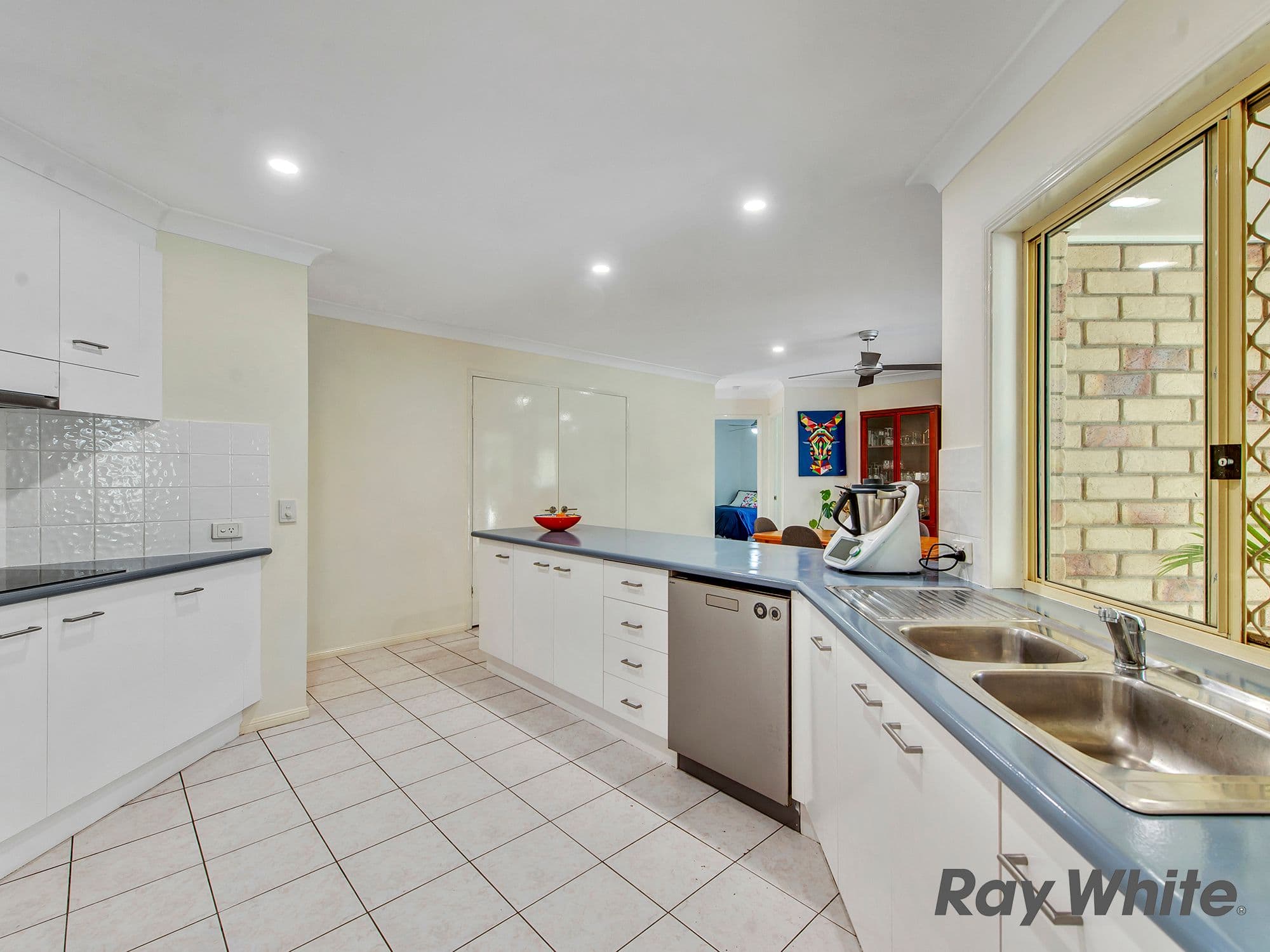 17 Settlers Circuit, Forest Lake QLD 4078, Forest Lake - Thumbnail 5