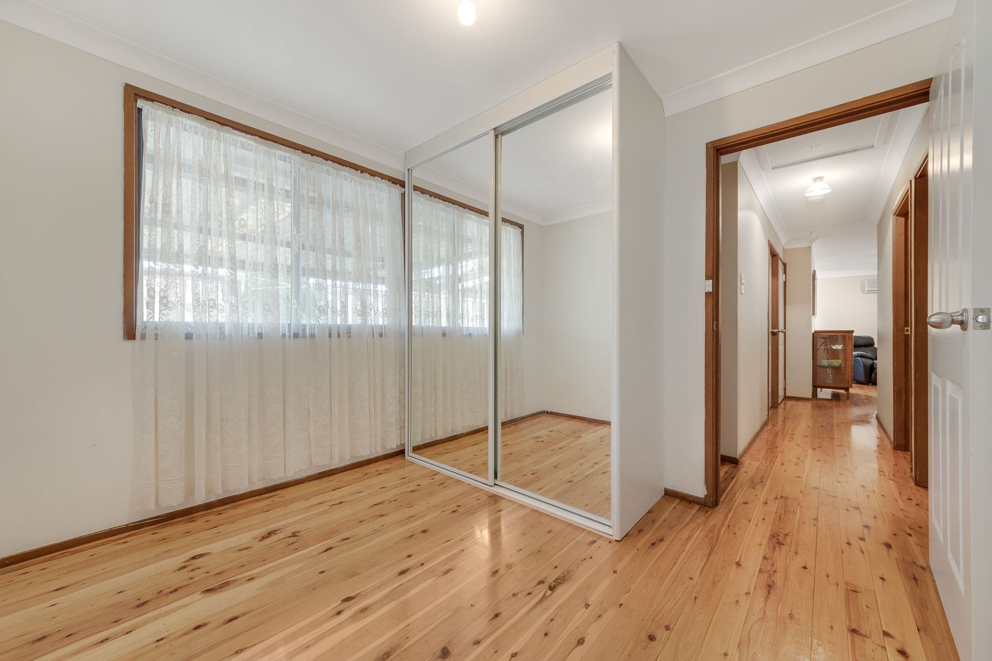 15 Traminer Place, Eschol Park - Thumbnail 7