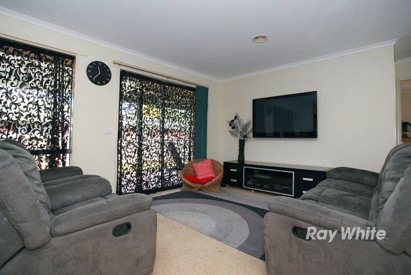 43 Jessie Street, CRANBOURNE VIC 3977, Cranbourne North - Thumbnail 4
