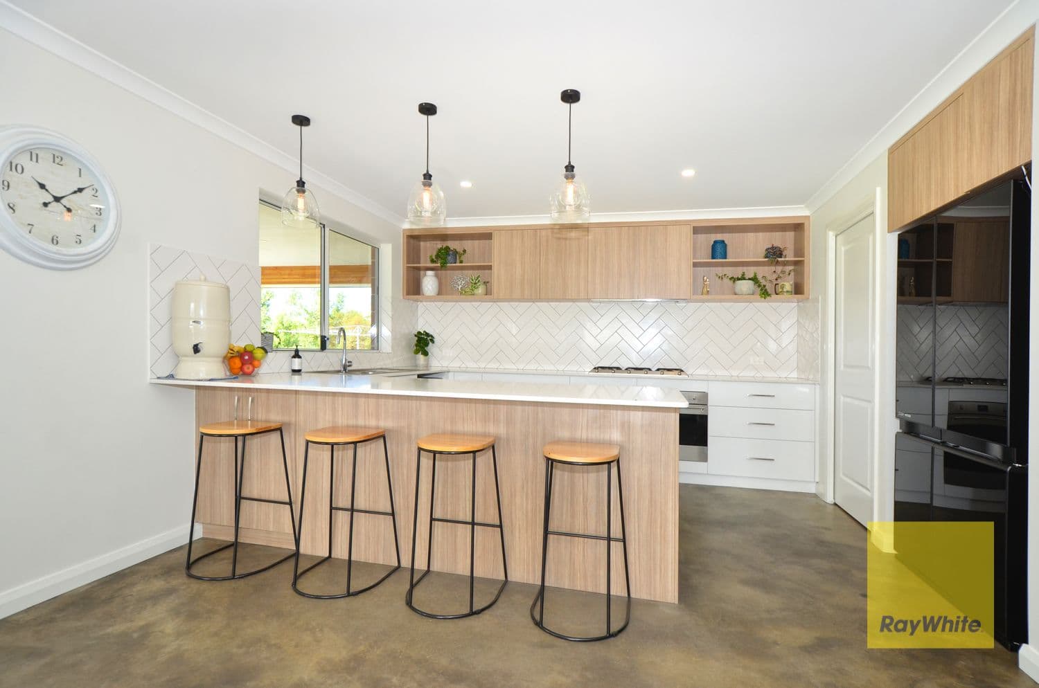 135 Deloraine Drive, Warrenup WA 6330, Warrenup - Thumbnail 7
