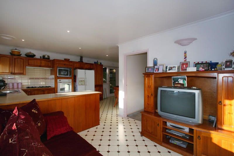 56 Howard Road, DINGLEY VILLAGE VIC 3172, Dingley Village - Thumbnail 3