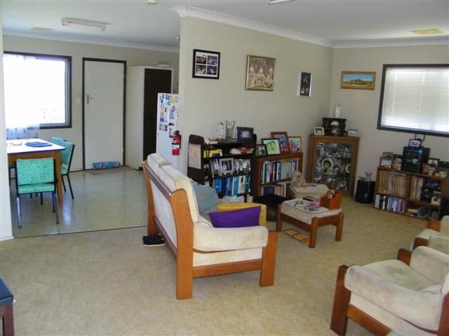 12 Lotus Street, GLADSTONE QLD 4680, Gladstone - Thumbnail 4