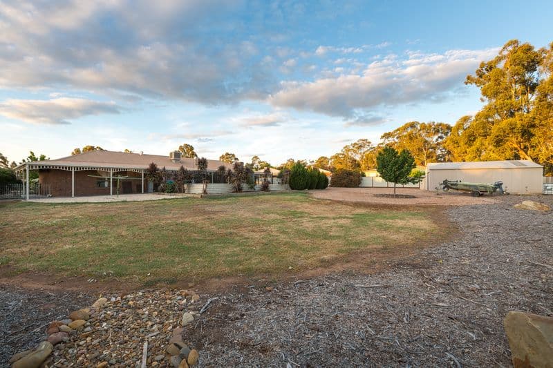 12 Melita Court, Ascot VIC 3551, Ascot - Thumbnail 2