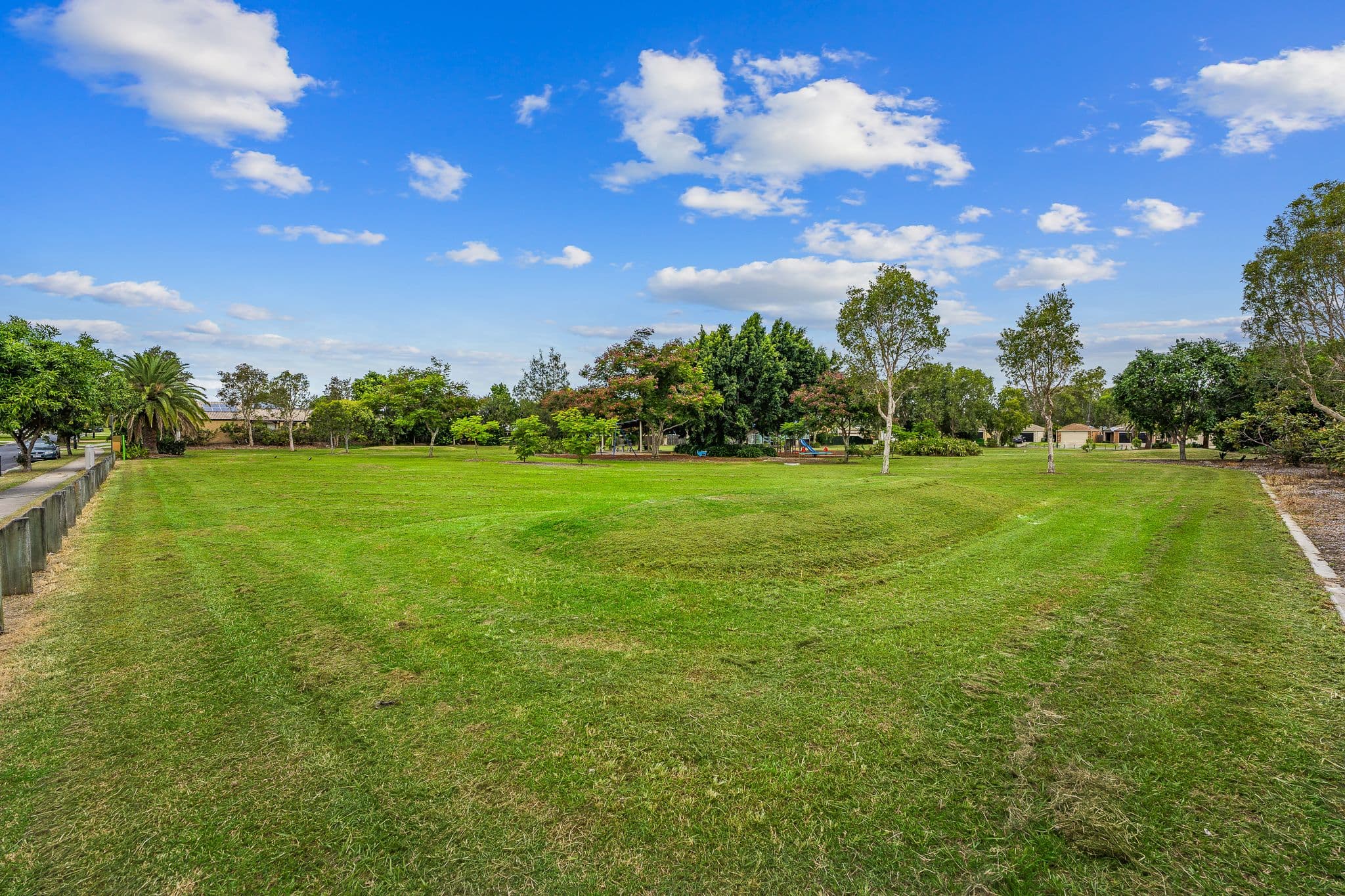 39 Leichhardt Avenue, Rothwell QLD 4022, Rothwell - Thumbnail 2