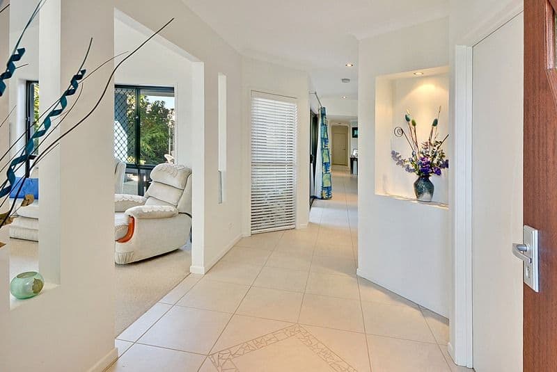 6 Melos Place, KAWANA ISLAND QLD 4575, Kawana Island - Thumbnail 2