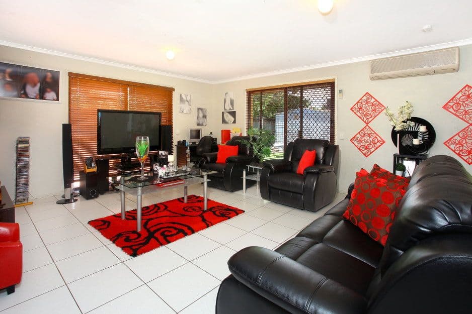 70 Cumberland Drive, Varsity Lakes QLD 4227, Varsity Lakes - Thumbnail 4
