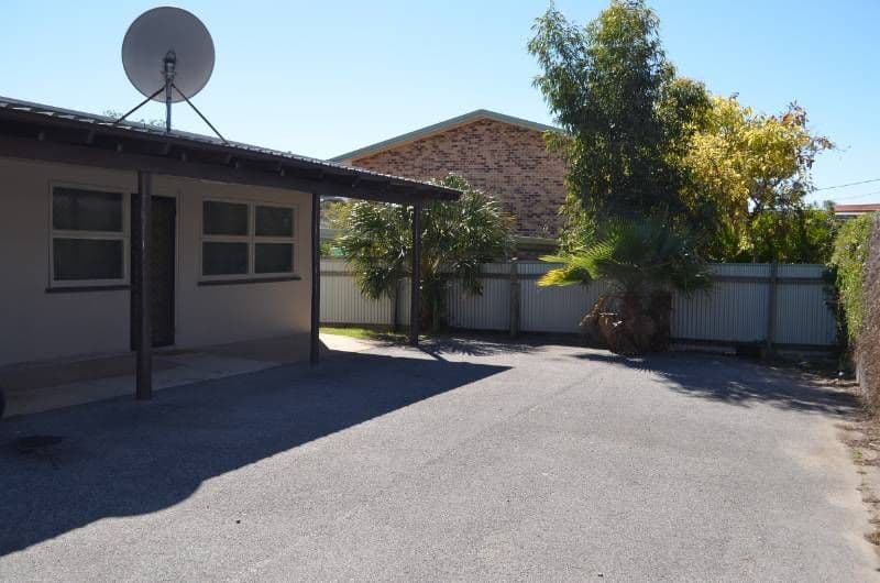 10 View Street, WEST GLADSTONE QLD 4680, West Gladstone - Thumbnail 4