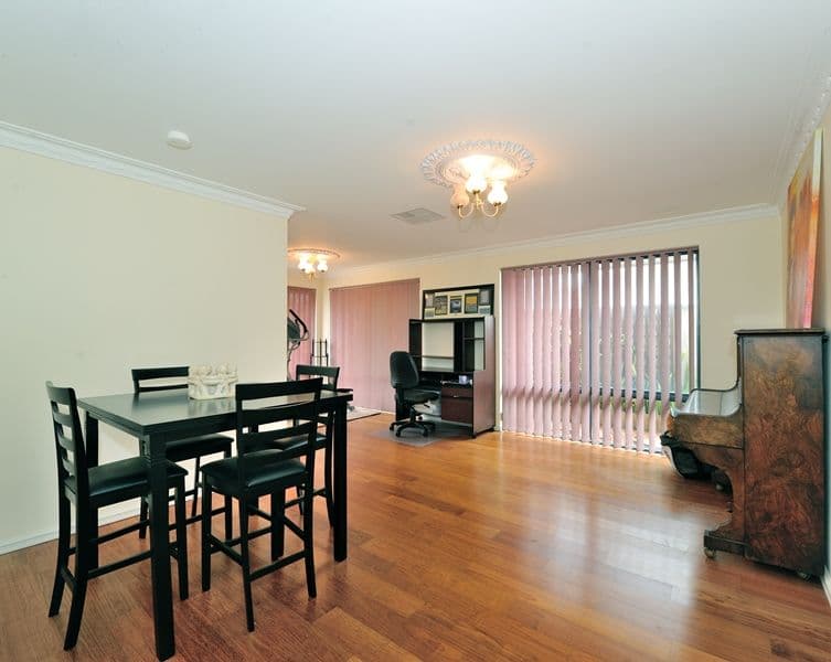 6 Salmon Crescent, WARNBRO WA 6169, Warnbro - Thumbnail 5
