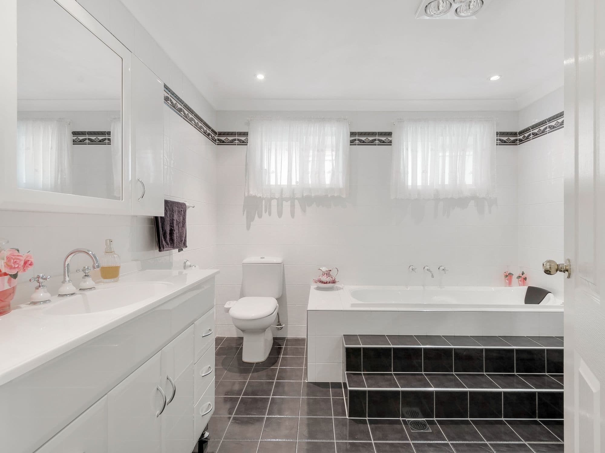 3 Queenscliff Drive, Woodbine NSW 2560, Woodbine - Thumbnail 6