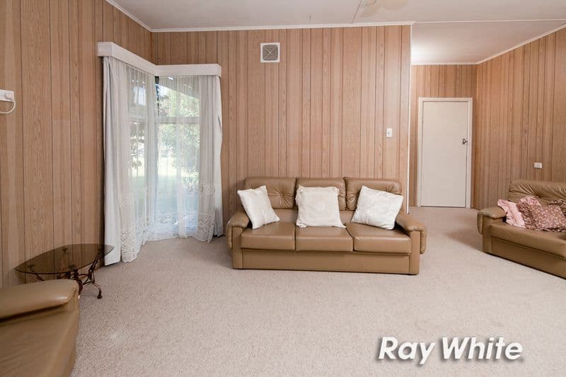 206 Toomuc Valley Road, Pakenham VIC 3810, Pakenham - Thumbnail 4