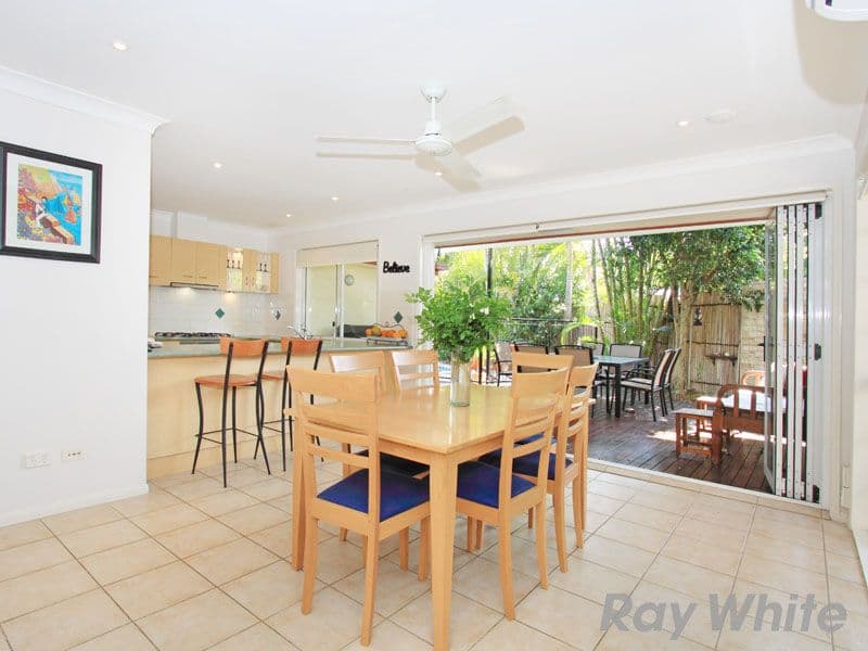 10 Amanda Place, BRIDGEMAN DOWNS QLD 4035, Bridgeman Downs - Thumbnail 4
