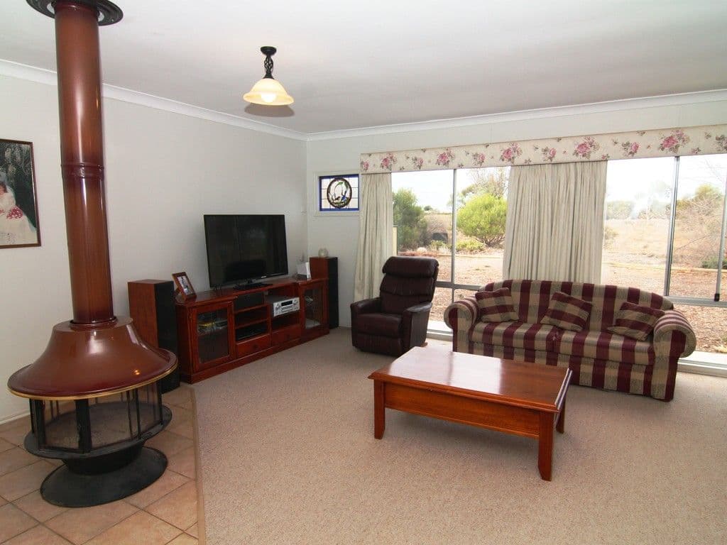 33 Whateley Road, Loveday SA 5345, Loveday - Thumbnail 3