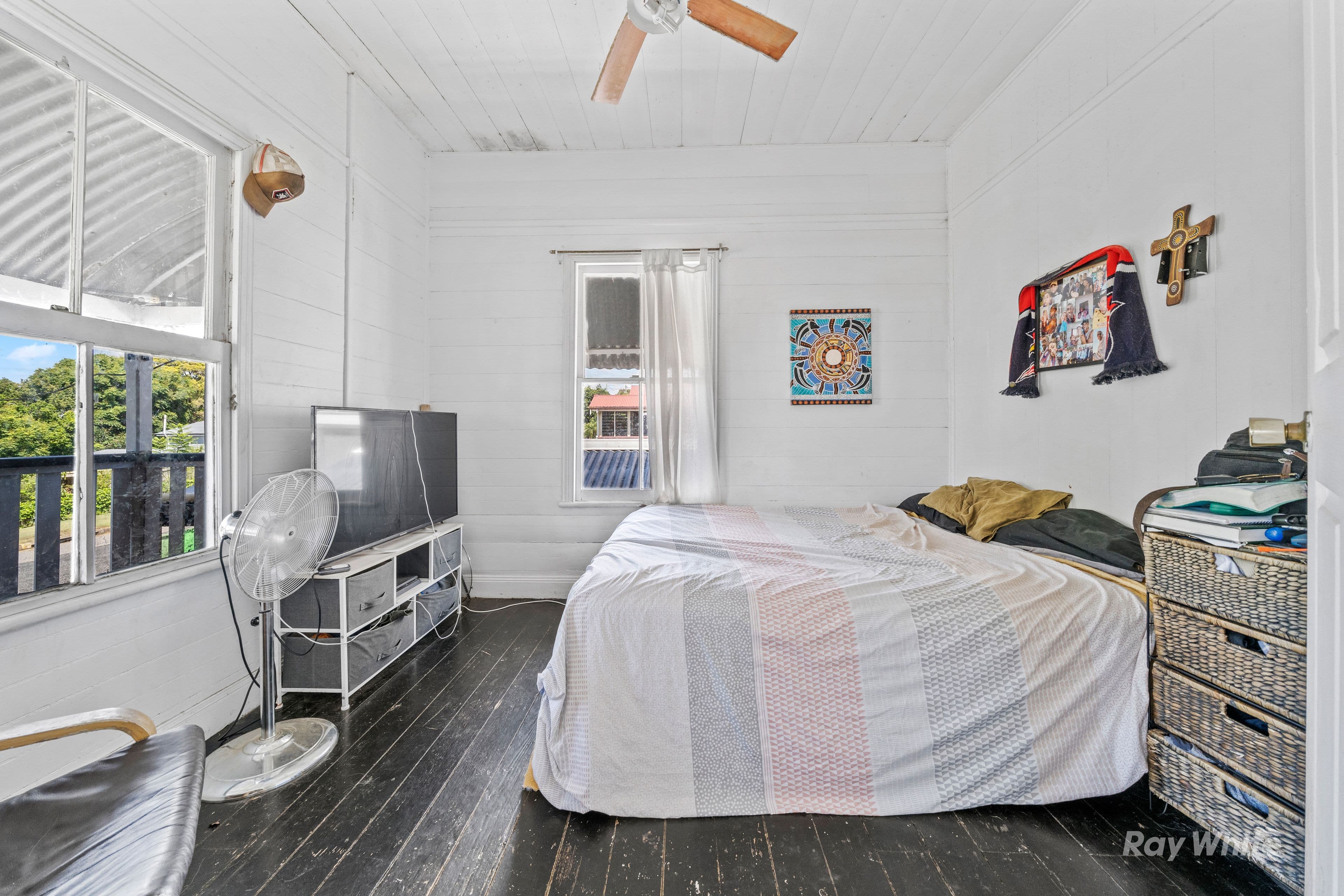 9 Palmer Street, North Ipswich QLD 4305, North Ipswich - Thumbnail 2