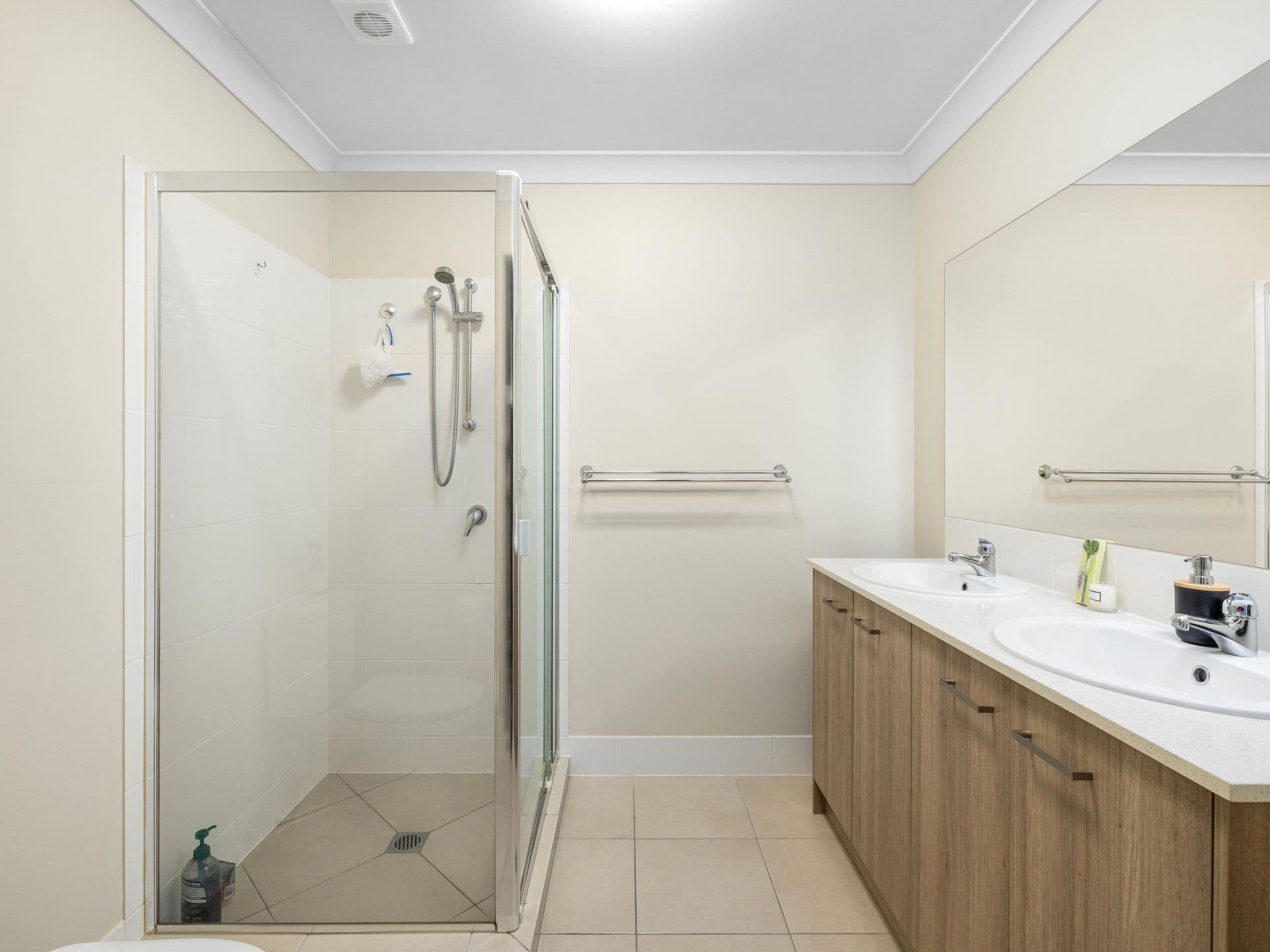 21 Pine Place, Upper Kedron QLD 4055, Upper Kedron - Thumbnail 5