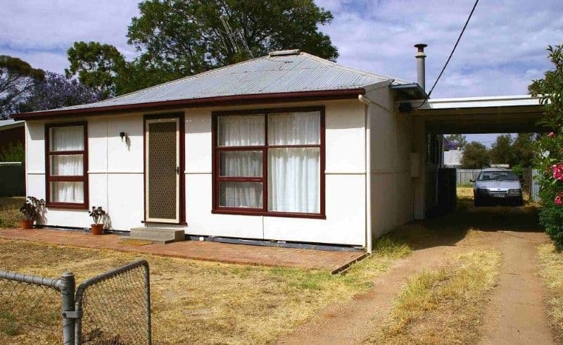 11 Kurrajong Avenue, RENMARK SA 5341, Renmark - Image 1
