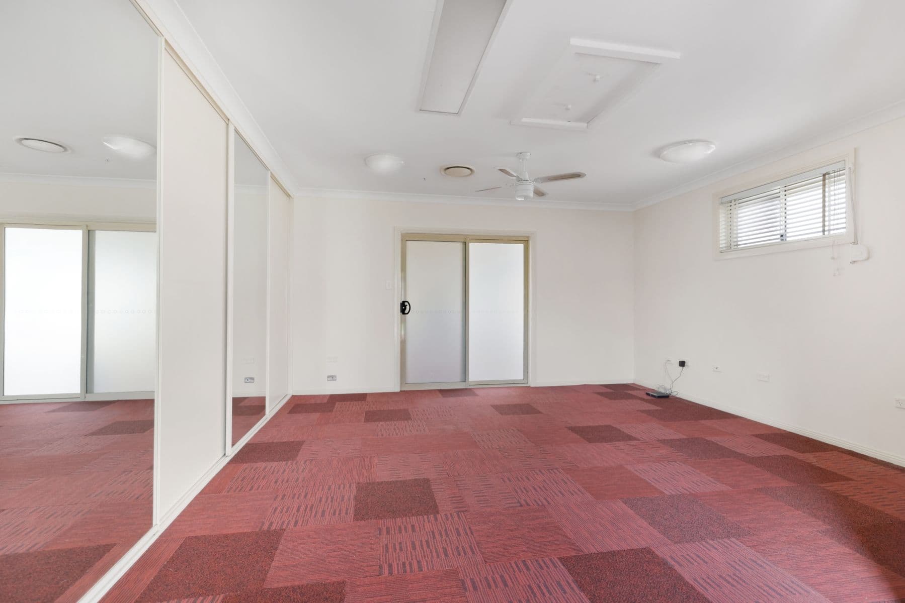 8 Corvus Close, Glenmore Park NSW 2745, Glenmore Park - Thumbnail 6