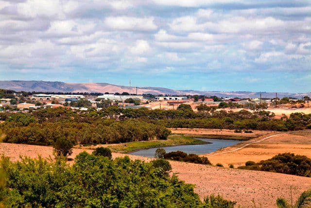 8 Oldenburg Court, NOARLUNGA DOWNS SA 5168, Noarlunga Downs - Thumbnail 2