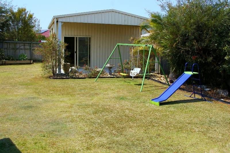 8 Cairns Crescent, DECEPTION BAY QLD 4508, Deception Bay - Thumbnail 4