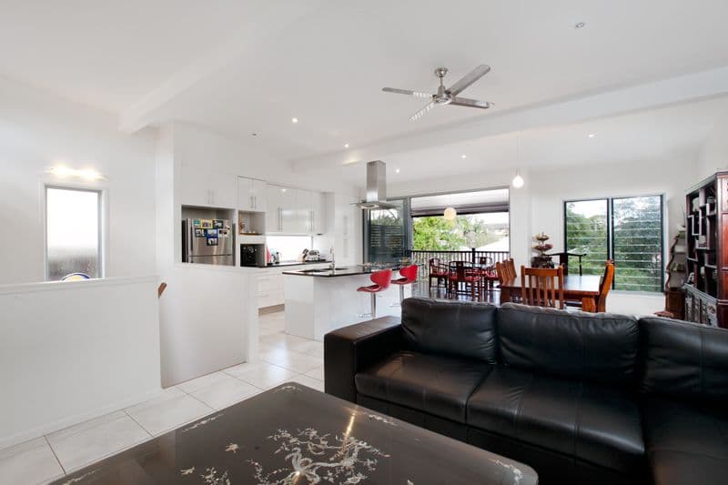 87 Gray Road, WEST END QLD 4101, West End - Thumbnail 2