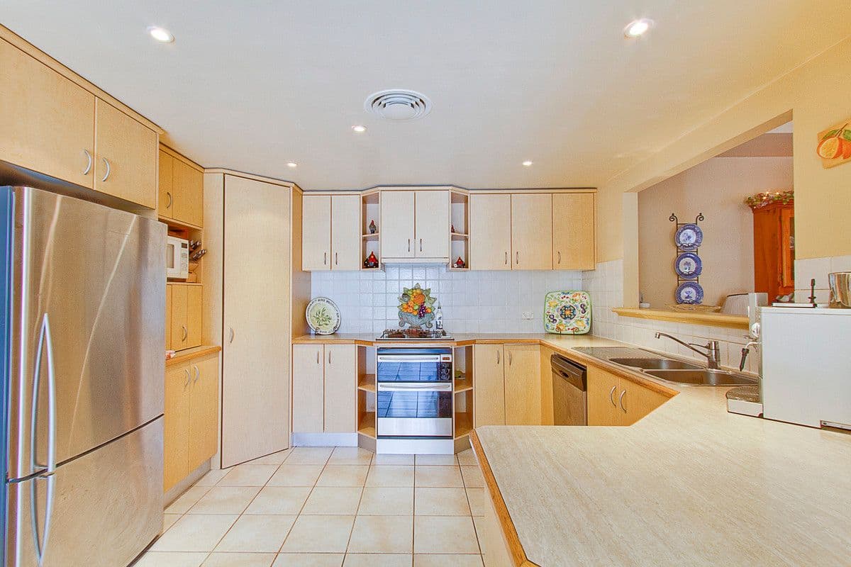 6 Hillsborough Way, BAULKHAM HILLS NSW 2153, Baulkham Hills - Thumbnail 3