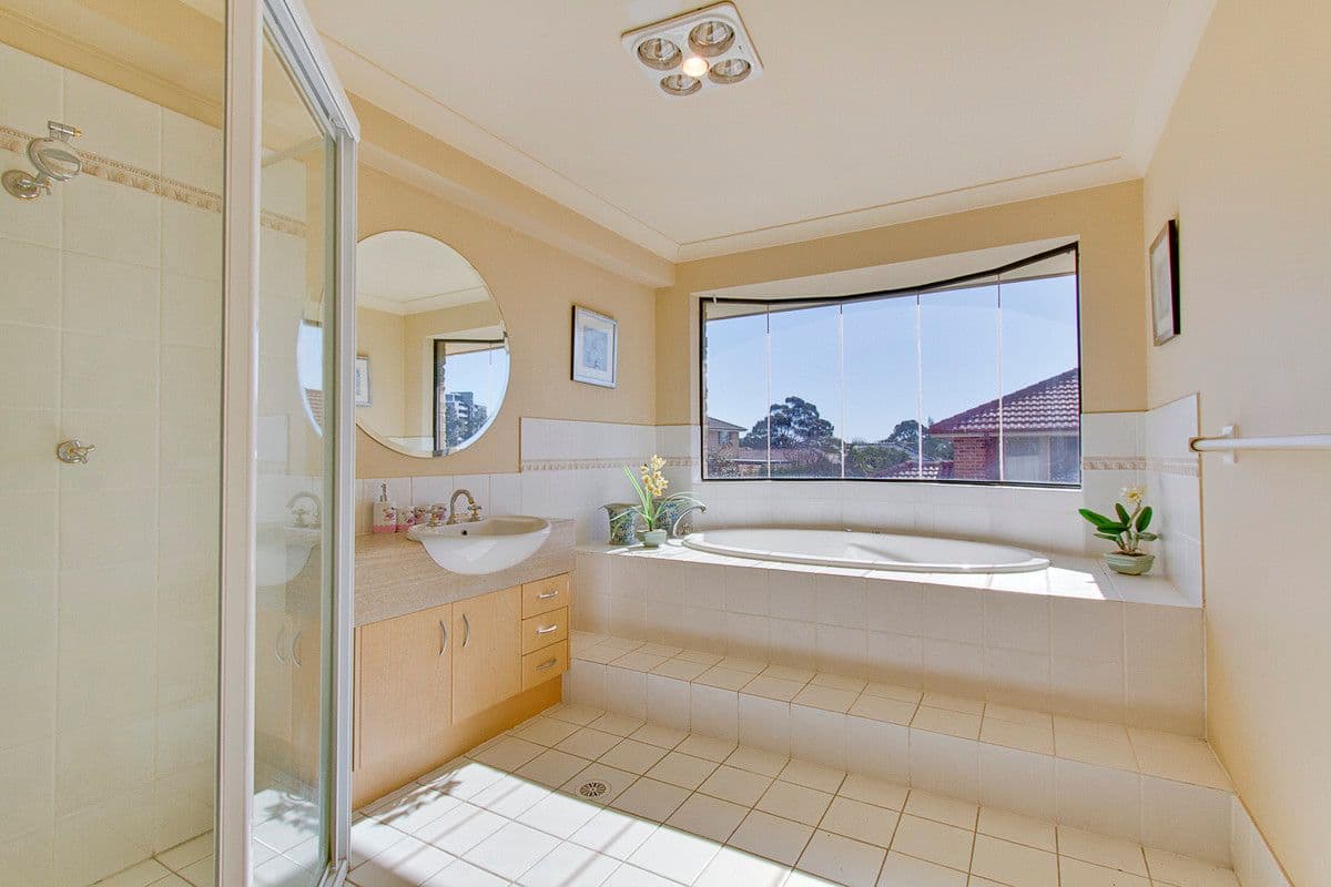 6 Hillsborough Way, BAULKHAM HILLS NSW 2153, Baulkham Hills - Thumbnail 7