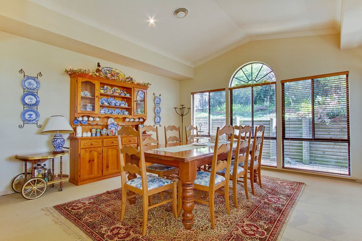 6 Hillsborough Way, BAULKHAM HILLS NSW 2153, Baulkham Hills - Thumbnail 8