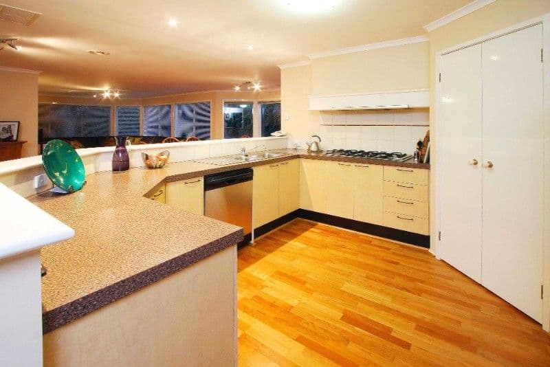 4 Ann Court, BUNDOORA VIC 3083, Bundoora - Thumbnail 2