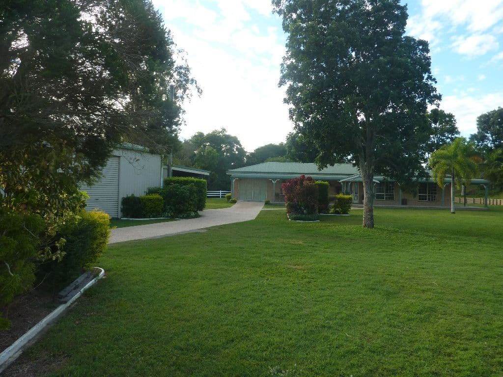 6 Palm Ridge Drive, GLENELLA QLD 4740, Glenella - Thumbnail 2