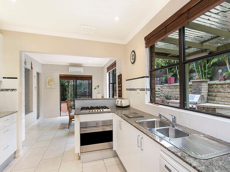 16 Salisbury Place, Gymea - Thumbnail 3