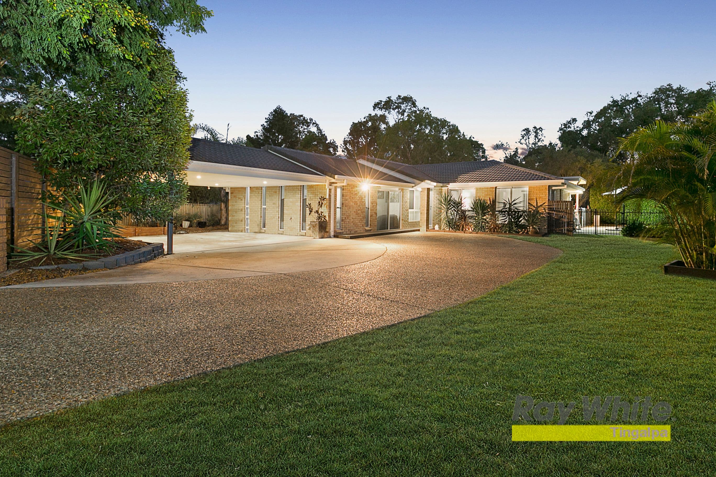 12 Solomon Crescent, Tingalpa QLD 4173, Tingalpa - Thumbnail 2