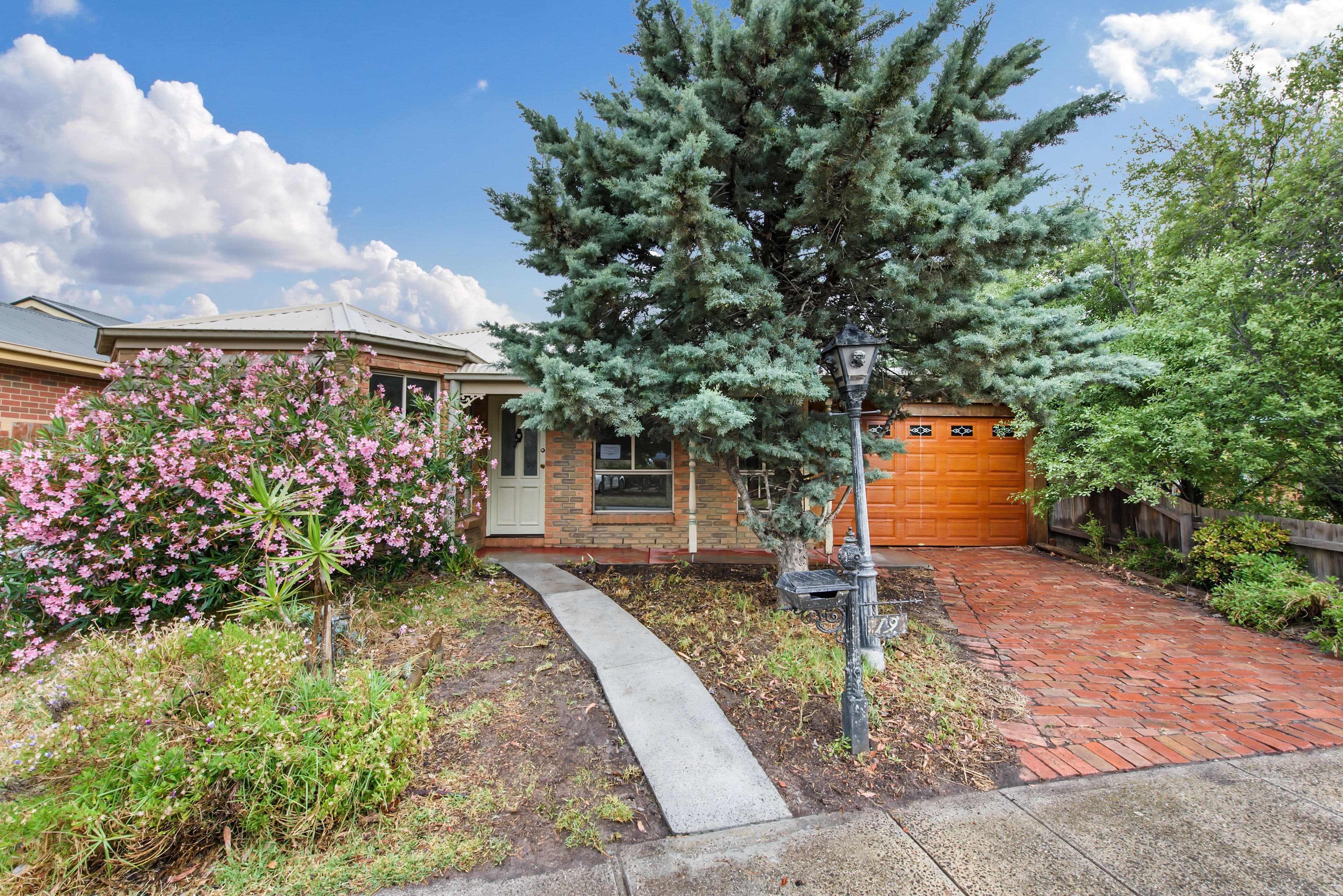 19 Manchester Drive, Sydenham VIC 3037, Sydenham - Image 1
