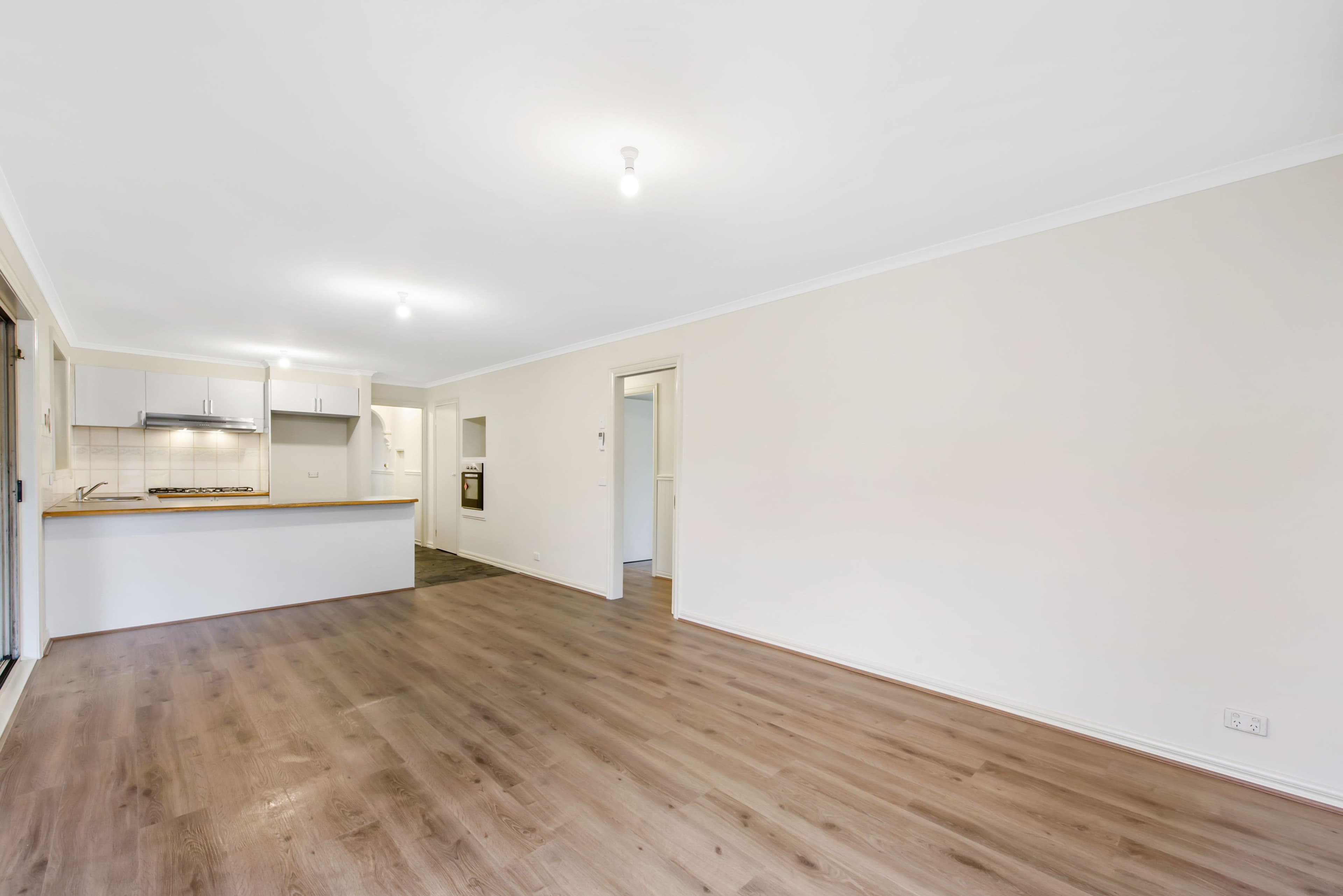19 Manchester Drive, Sydenham VIC 3037, Sydenham - Thumbnail 4