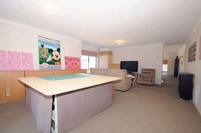 23 Tyler Crescent, TARNEIT VIC 3029, Tarneit - Thumbnail 5