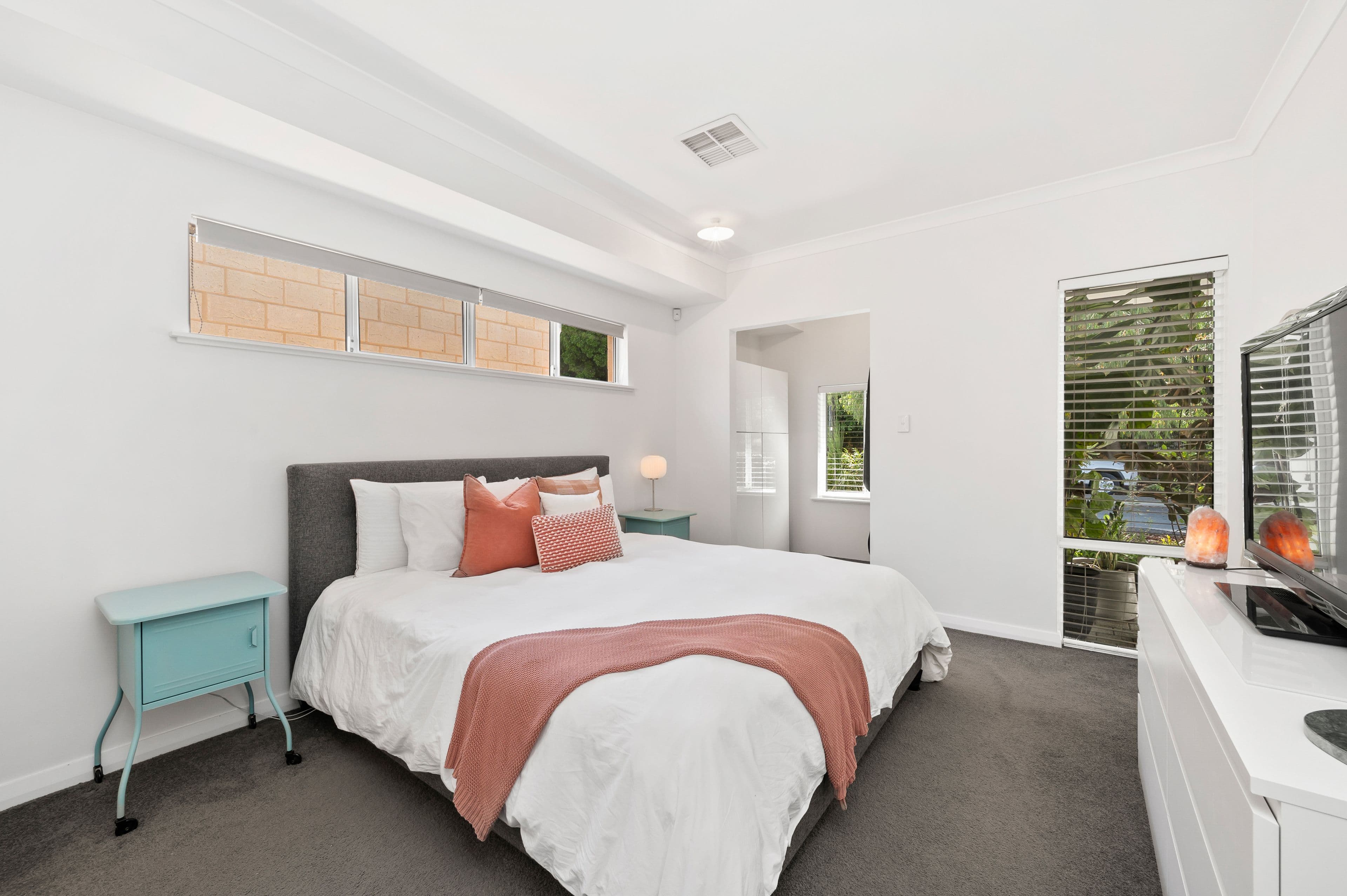 15 Recess Parkway, Coolbellup WA 6163, Coolbellup - Thumbnail 5