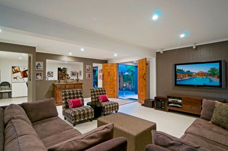 9 Fullerton Street, BENOWA QLD 4217, Benowa - Thumbnail 5