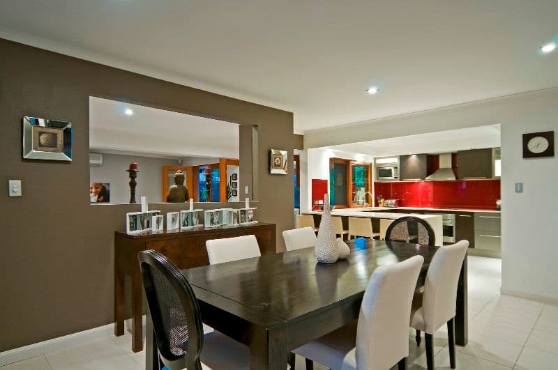 9 Fullerton Street, BENOWA QLD 4217, Benowa - Thumbnail 6