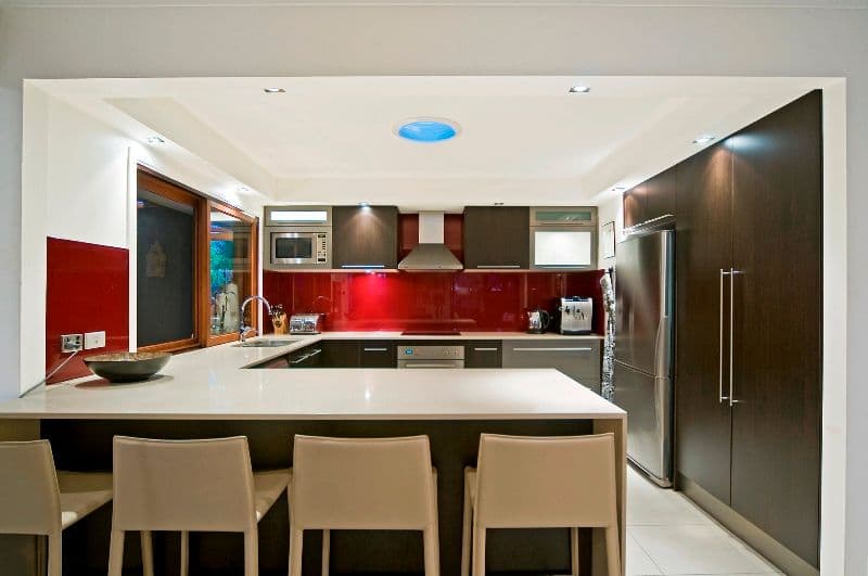 9 Fullerton Street, BENOWA QLD 4217, Benowa - Thumbnail 7